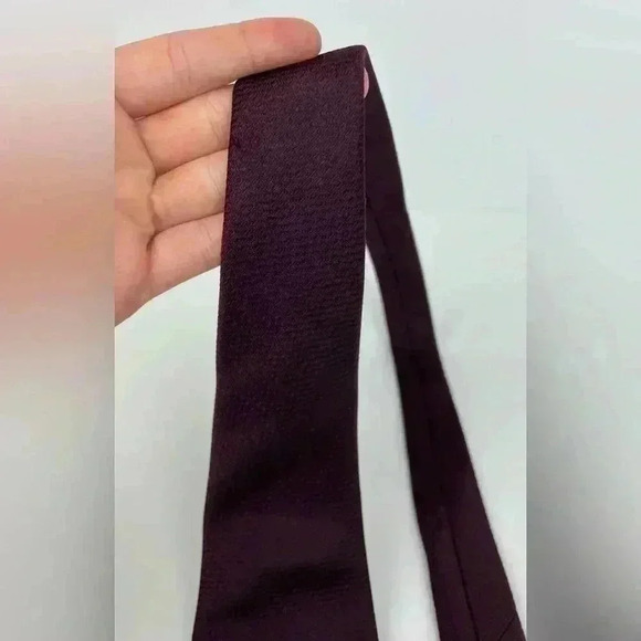 ARMANI COLLEZIONI 100% Silk Necktie Maroon Red Handmade Formal Office Prof - Picture 6 of 15